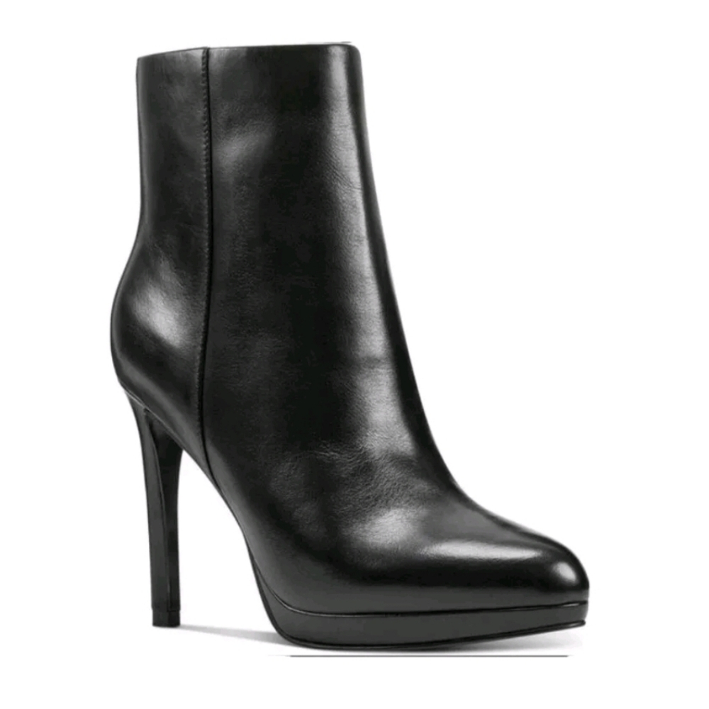 NINE WEST Querida Platform Boots Sz 9 $149